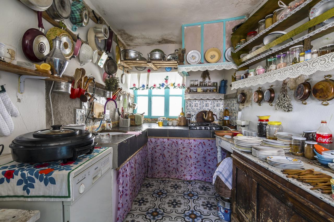 Hobbithousebademler Bed & Breakfast Urla Exterior photo