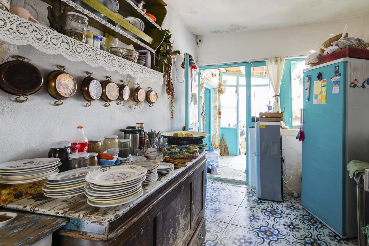 Hobbithousebademler Bed & Breakfast Urla Exterior photo